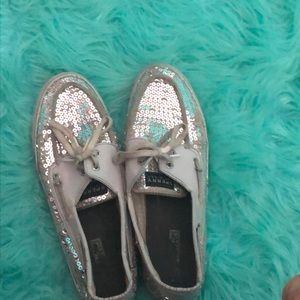 Silver sperrys